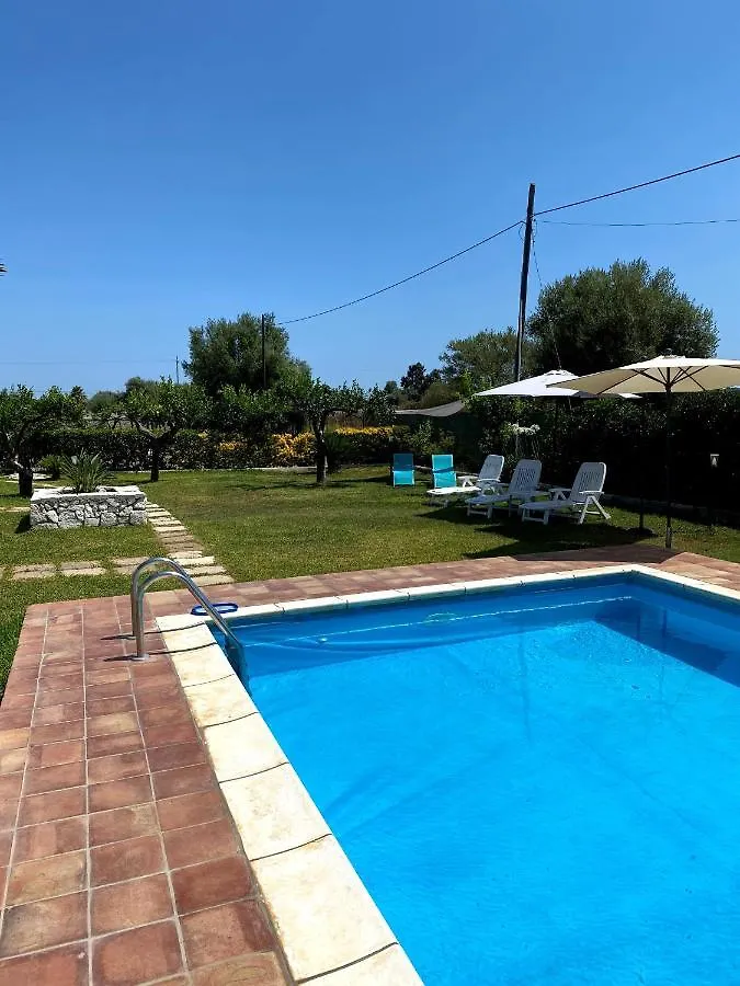 בית אירוח פלורידיה Casa Vacanza Le Tre Palme